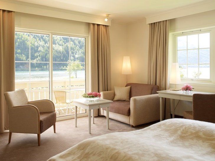 Loenfjord Hotel Екстериор снимка