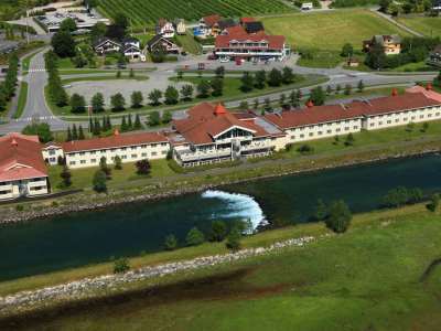 Loenfjord Hotel Екстериор снимка